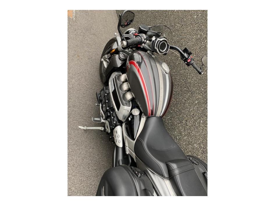 TRIUMPH ROCKET 3 GT