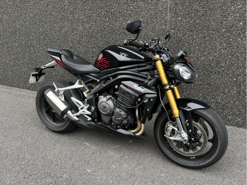 TRIUMPH SPEED TRIPLE 1200 RS