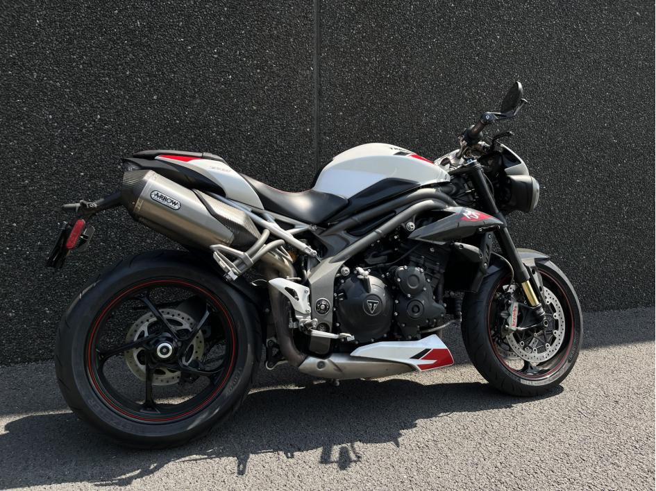 TRIUMPH SPEED TRIPLE 1050 RS