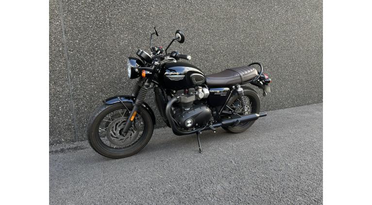 TRIUMPH Bonneville T120 Black