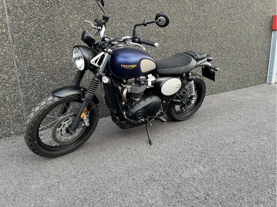 TRIUMPH STREET SCRAMBLER 900 EDITION GOLD LINE