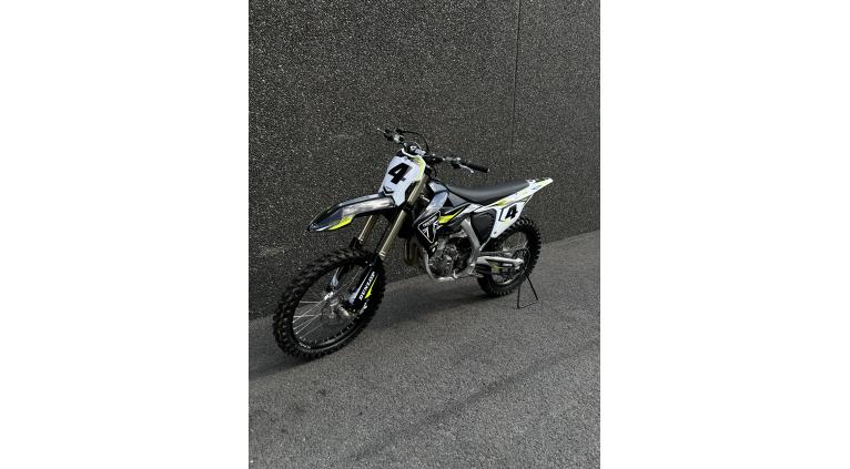 TRIUMPH TF 450-RC