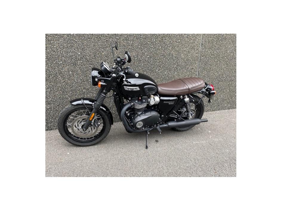 TRIUMPH Bonneville T120 Black