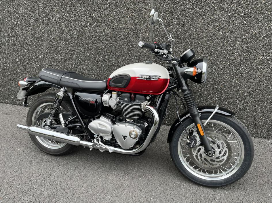 TRIUMPH BONNEVILLE T120